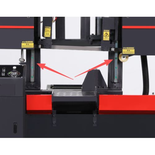 Sega a nastro orizzontale per il taglio dei metalli UP33S