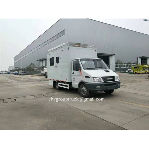 IVECO 4x2 mobile food cart