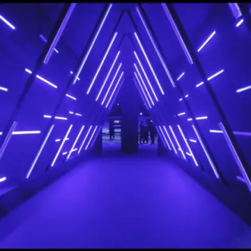 Wireless Battery-Powered LED Pixel Light Bar for DJ and Events