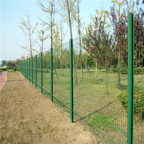 Welded 3D Security Fence With Peach shape Post