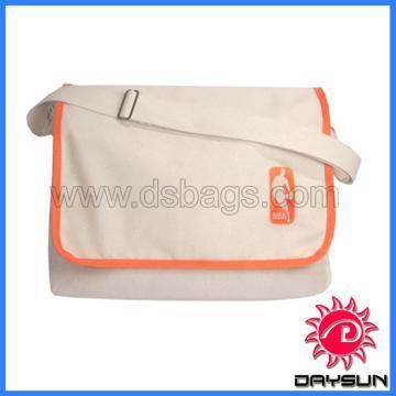 Natural cotton canvas messenger bag