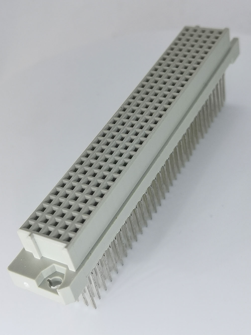 160 Postiones Vertcal Solder Type E Hembra DIN 41612 / IEC 60603-2 Conector