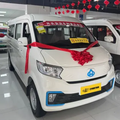 Chang'an Crossing Star V7 EV Minibus