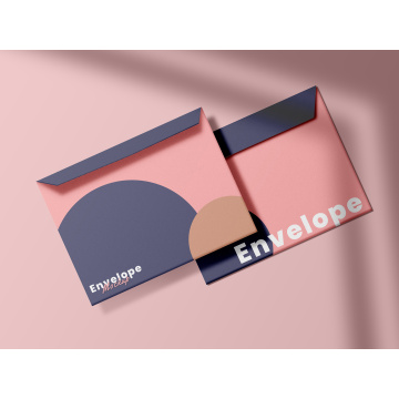 Elegante sobre pequeño para cartas personales
