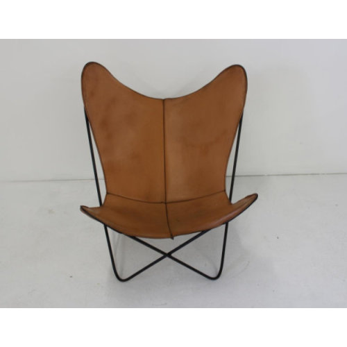 Hardoy butterfly chair by metal frame