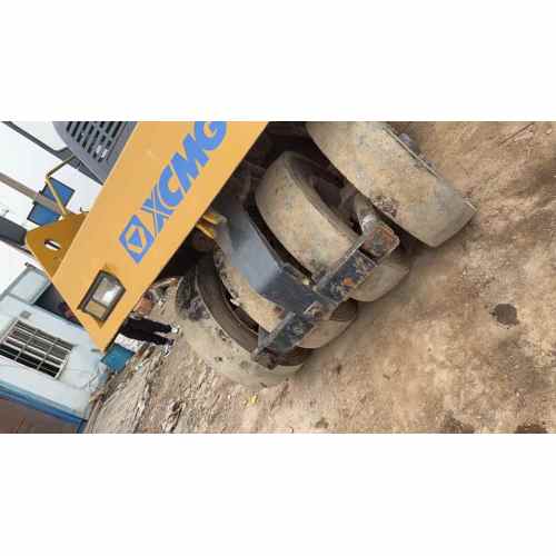 Utilizou o rolo de estrada de 16-ton1 de borracha para venda