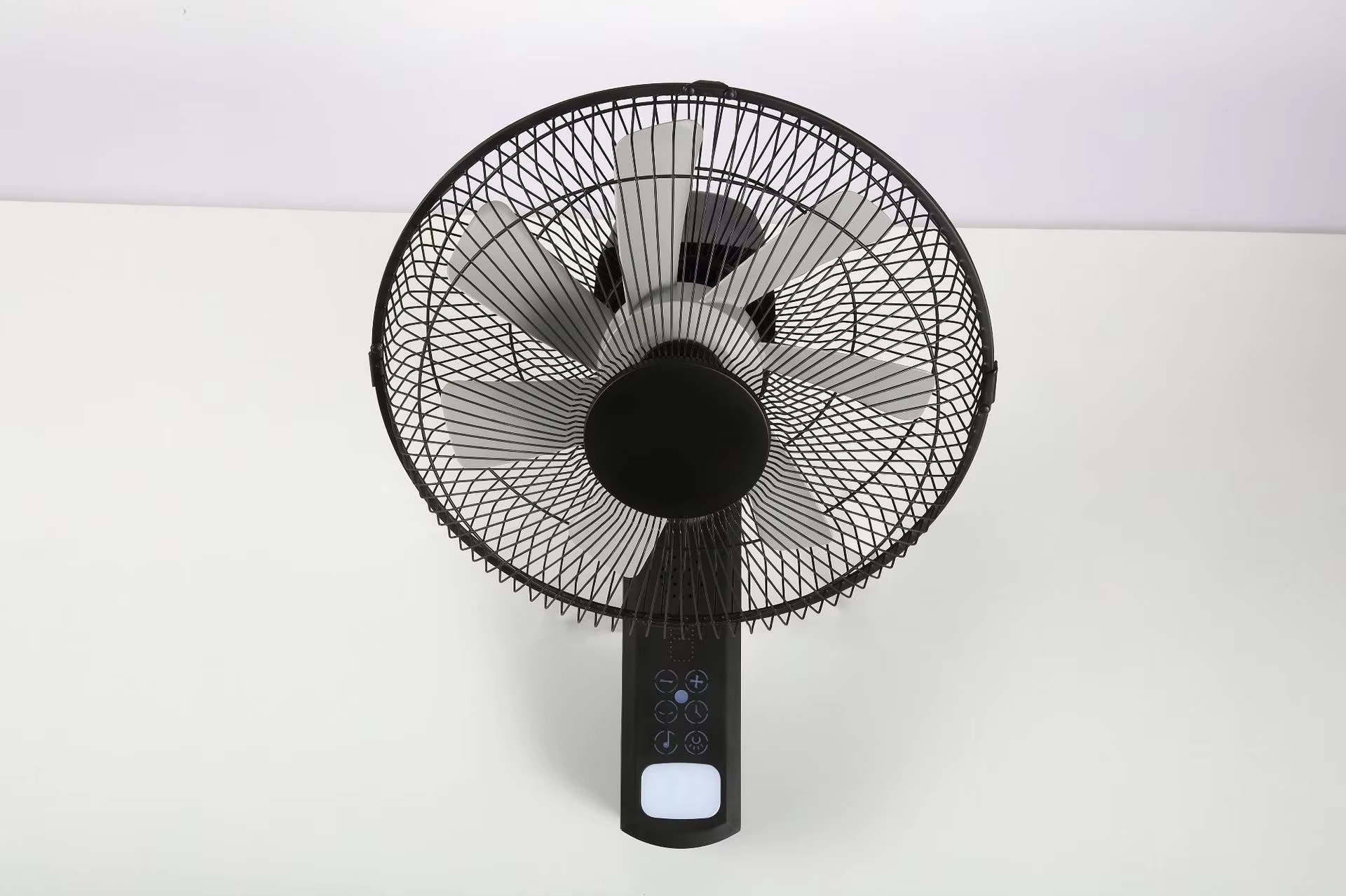4444Solar Fan