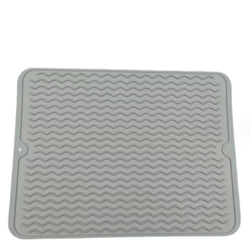 Tappetino da cucina in silicone non slip: tagliere e schema isolata