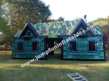 2015 custom-made Inflatable Pubfor Europe,Events PVC The Pub for sale