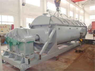 Industrial hollow paddle dryer for drying sludge