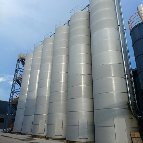 Tangki penyimpanan bahan baku outdoor besar yang efisien
