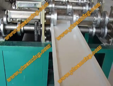 AUTOMATIC WIND AND DOOR TAPING MACHINE/AUTOMATIC WINDOW AND DOOR COVER MACHINE