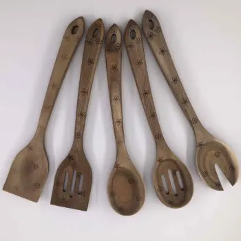 Acacia wood cooking utensils set