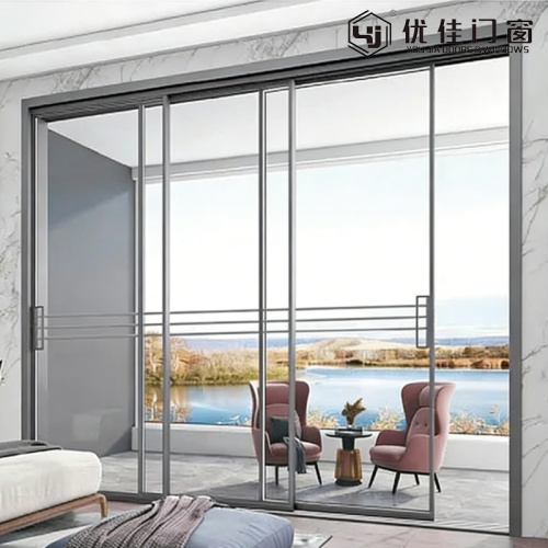 Раздвижная дверь с тонкой рамой и тройной направляющей