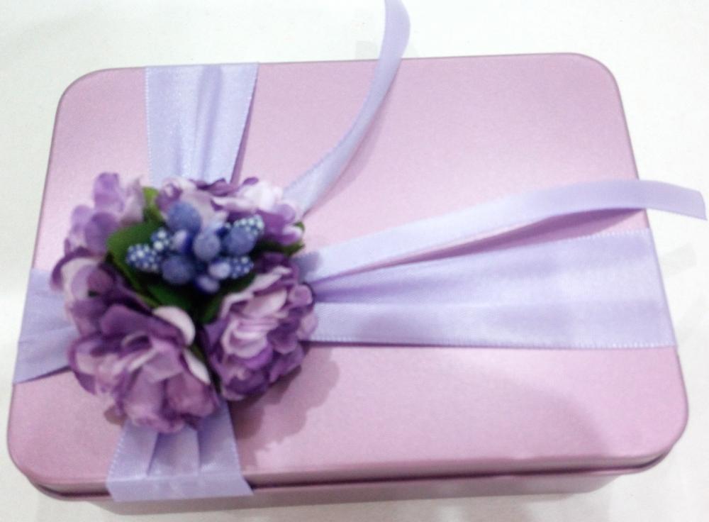 Pink Rectangular Tin Box for Chocolate Packaging