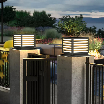 Solarbetriebene Gartensäulenbeleuchtung - IP65 wasserdichte LED -Zaunlichter für Innenhöfe