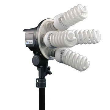 Professional studio lights with 4 x 45W lamp socket in one lamp head, photographic continuous light