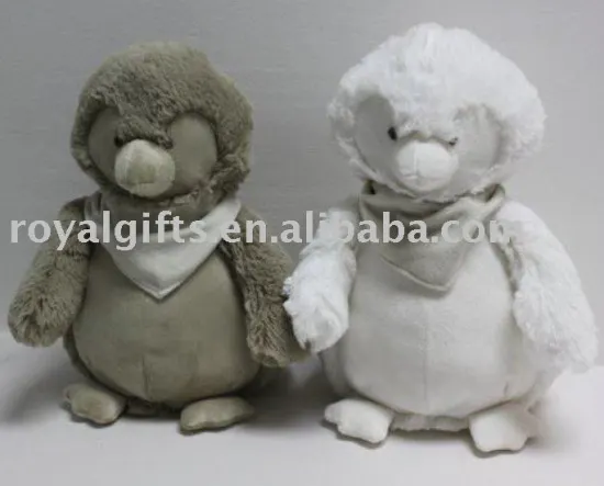 Stuffed penguin toy for children