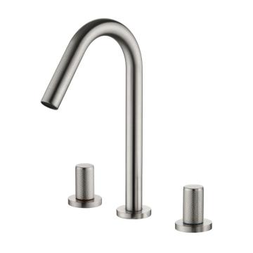 Robinet de salle de bain nickel brossé