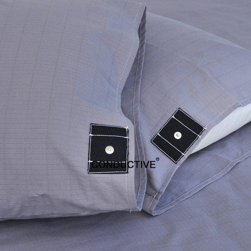 Taie d&#39;oreiller de lit de couleur grise