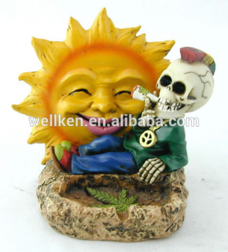 resinic smoking Ashtray,polyresin sun figurines