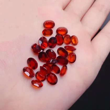 Wholesale Natural Fanta Garnet Oval Loose Stones