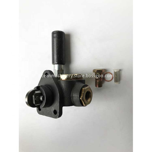 sinotruk parts fuel transfer pump VG1500080100