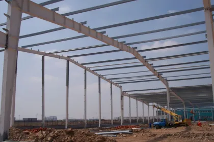 Heavy Steel Structure Warehouse , 13000㎡ Prefabricated Steel Structure