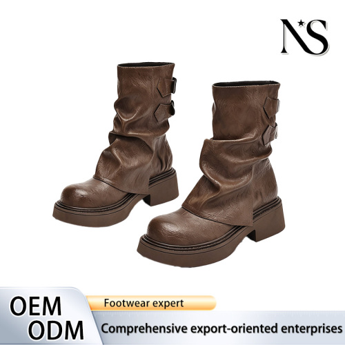 Estilo Botas de Cuero Marrón con Detalle de Doble Hebilla