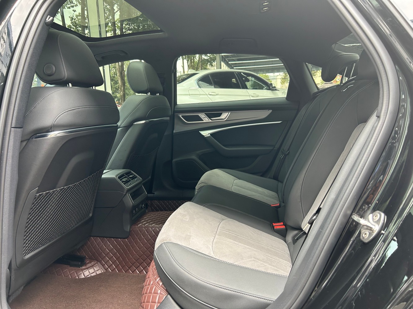Luxury Elegant Edition