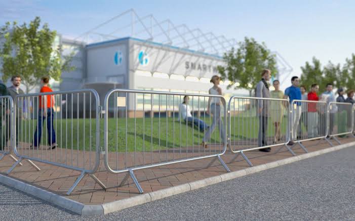 crowd control barriers 8