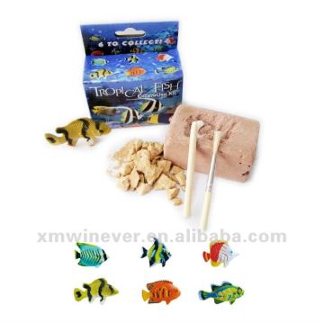 Plastic Tropical Fish Excavation Toy Kits