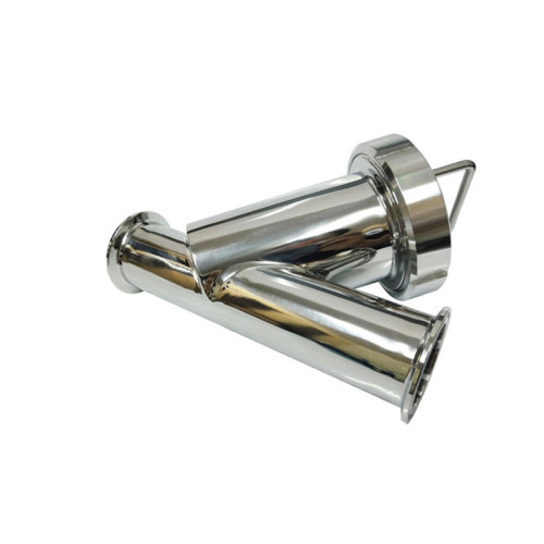 Cartridge filter housing clamped