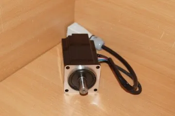 SGM-02A3FJ73 Yaskawa SGM Series Totally Closed Servo Motor