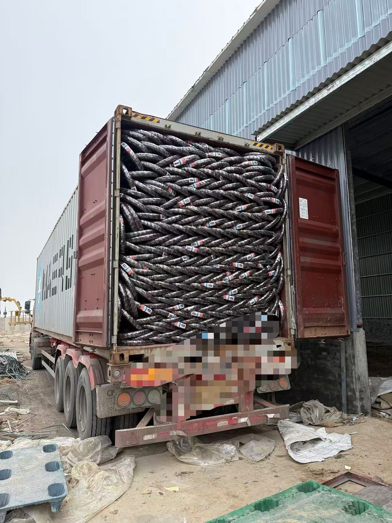 Ruisilaifu's 40-foot Container of Motorcycle Tires Shipped to Senegal, Adding New Momentum to China-Africa Economic and Trade Cooperation!