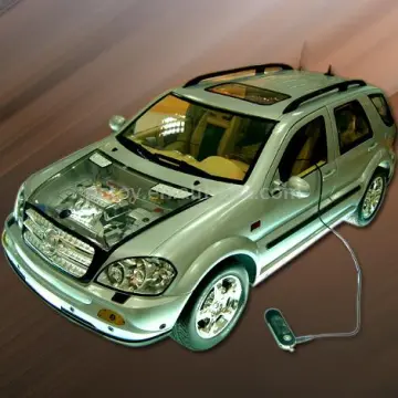 1:4 Scale R/C car with MP3