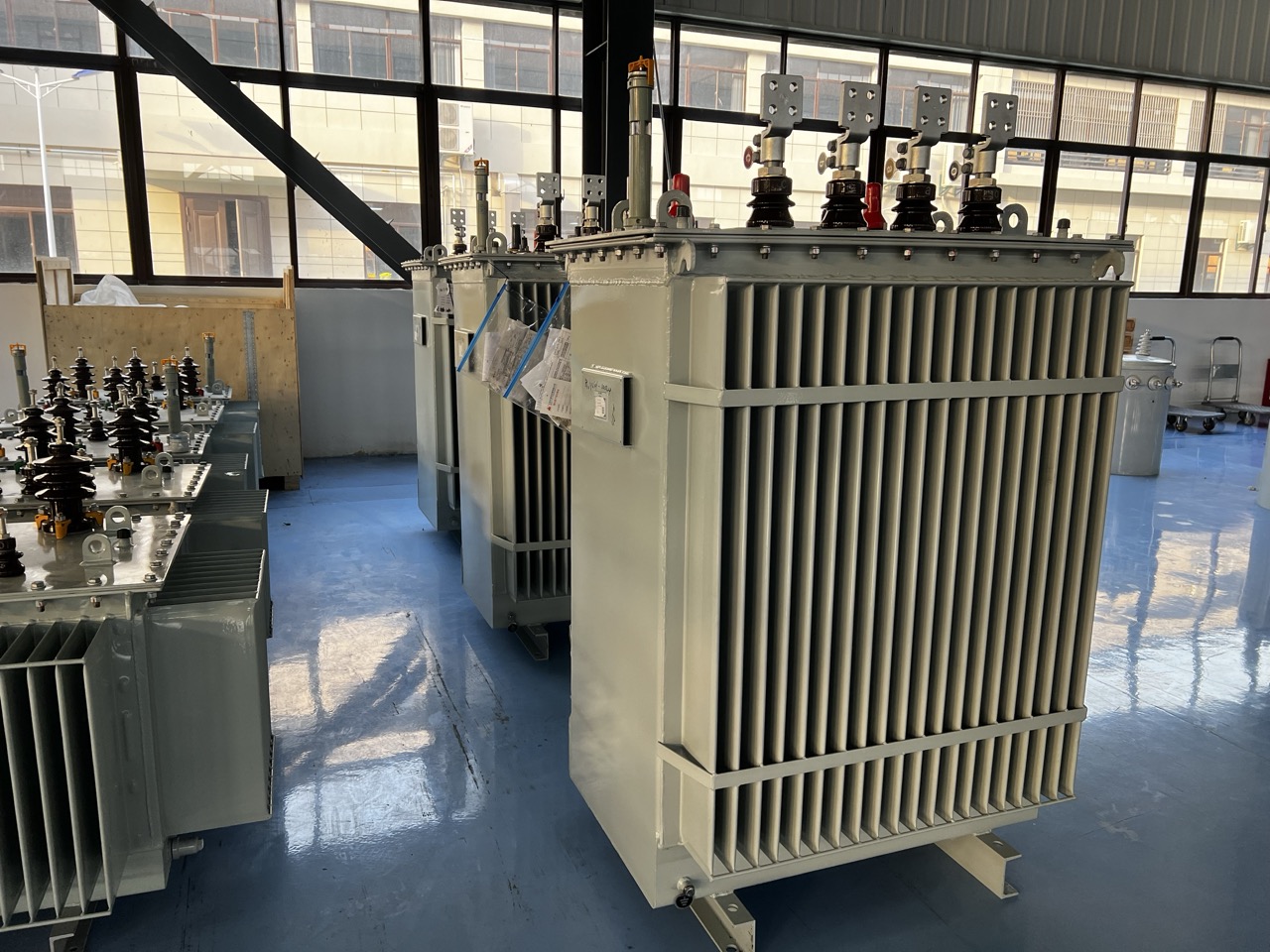 630KVA Медное намоточное масло, погруженный распределительный трансформатор