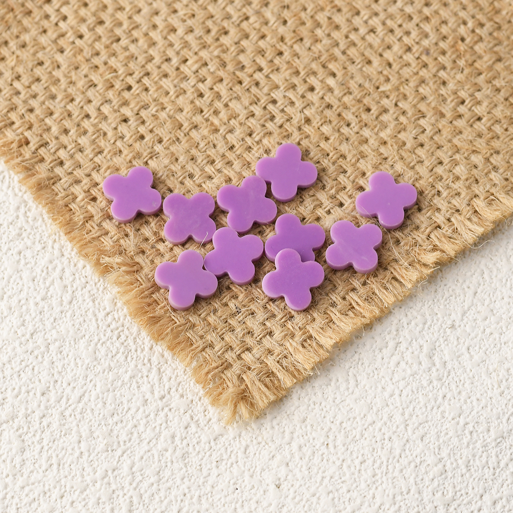 Phosphosiderite Four Leaf Clover cut