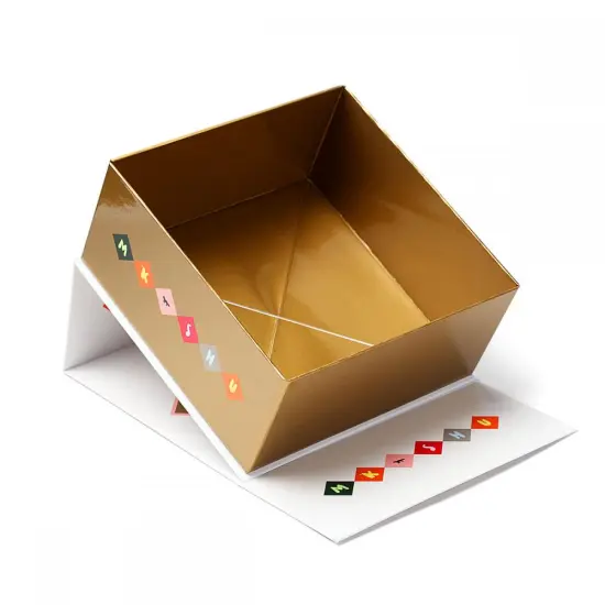 Gold Paper Customized Design Magnetic Display Gift Box