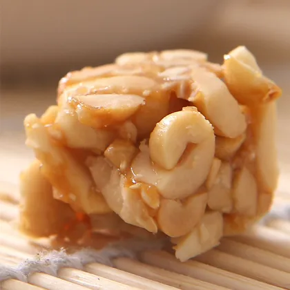 Trditional Chinese Snack Food Spiced Salt Peanut Crisps