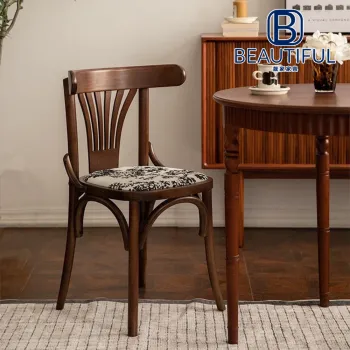 Rattan seat Baroque chair