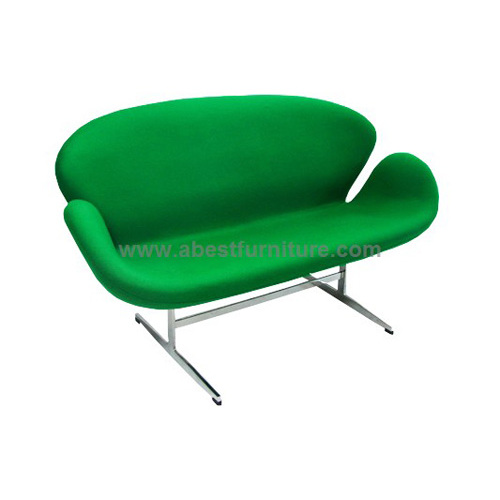 Arne Jacobsen Swan Sofa