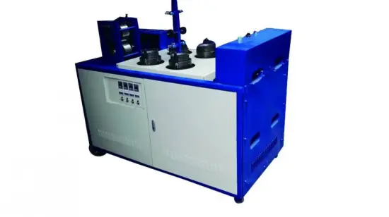 Engineers available to service machinery for mesh scouring making