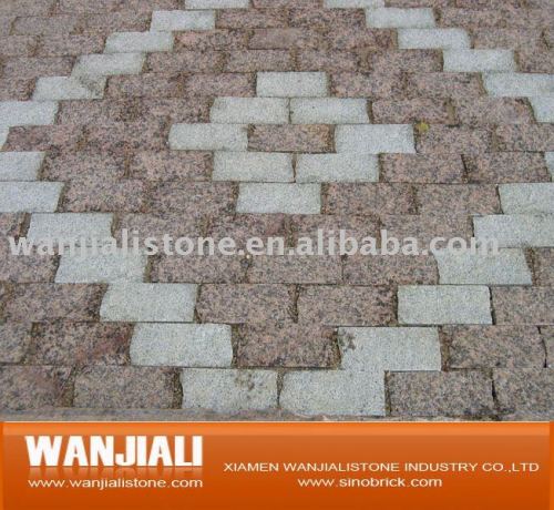 Interlocking paving stone