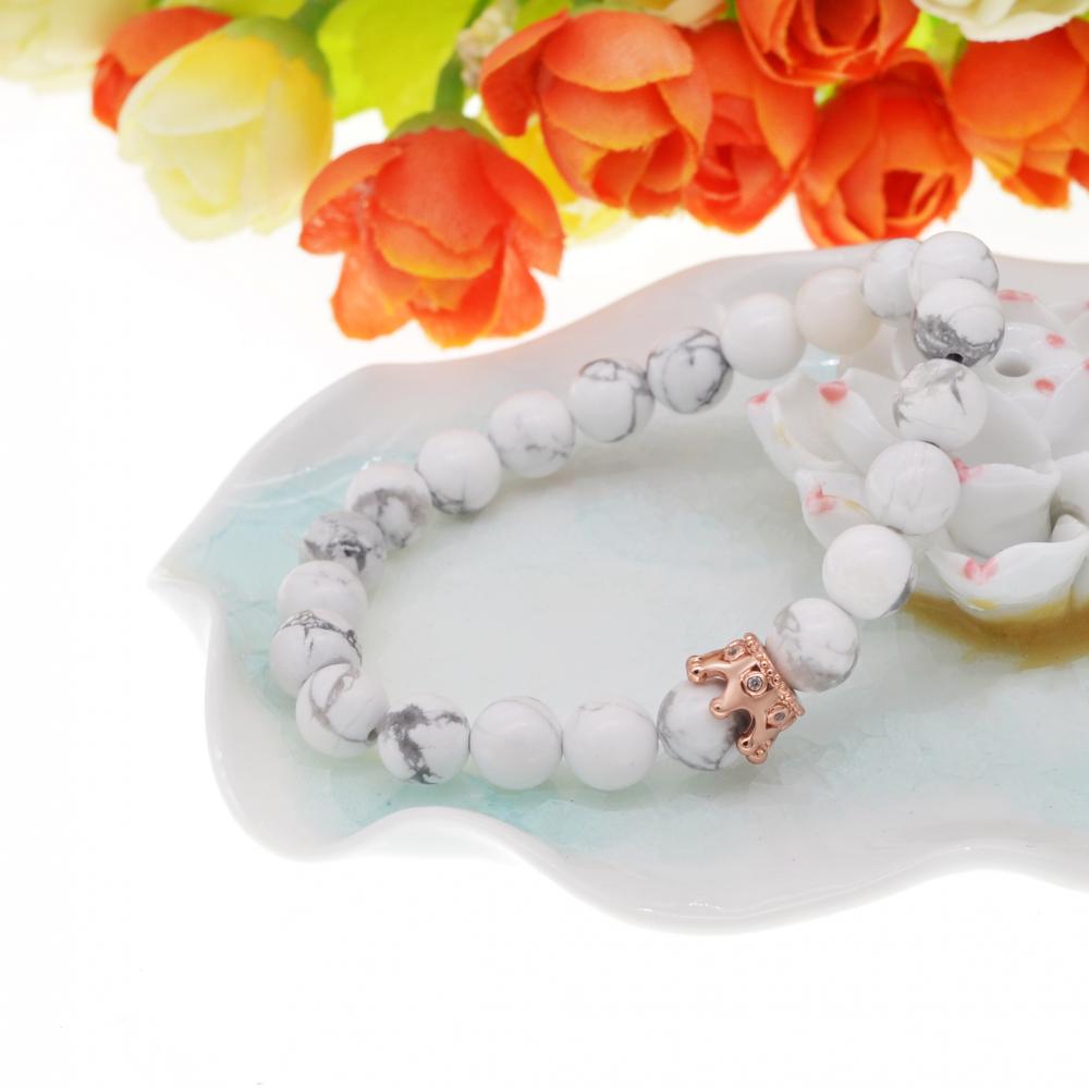 Pulsera al por mayor barata de la corona del oro de Howlite Rose para la moda