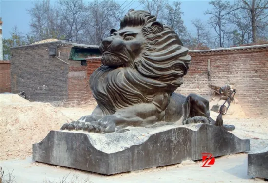 outdoor decorative lion bronze sculpture