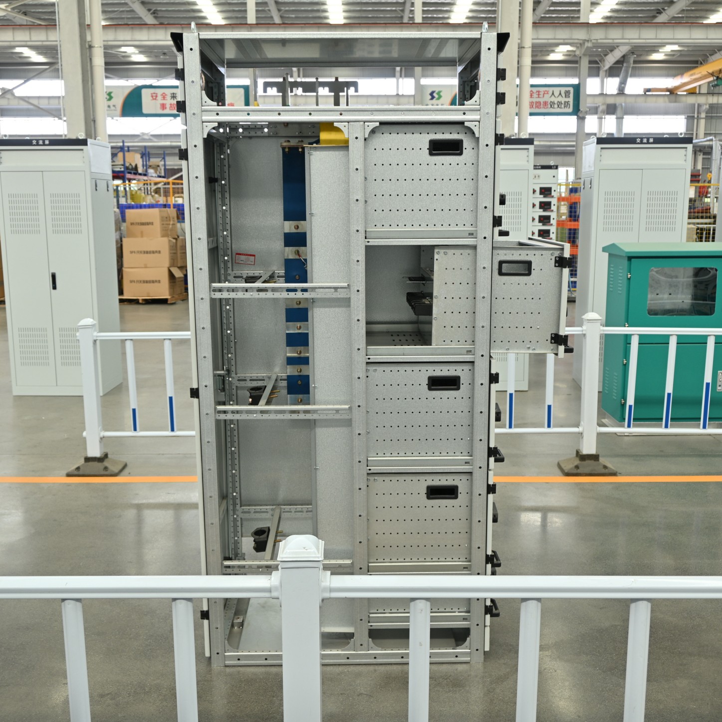 Low-voltage withdrawable switchgear MNS