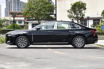 2024 New Faw HongQi H5 Hybrid: New Energy Vehicle Van