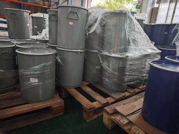 Decorative polyurethane hot melt adhesive