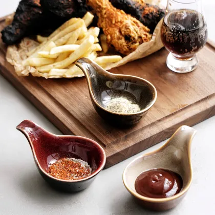 Wholesale Cheap Ceramic Plates and Sushi Dip Bowls for Restaurants